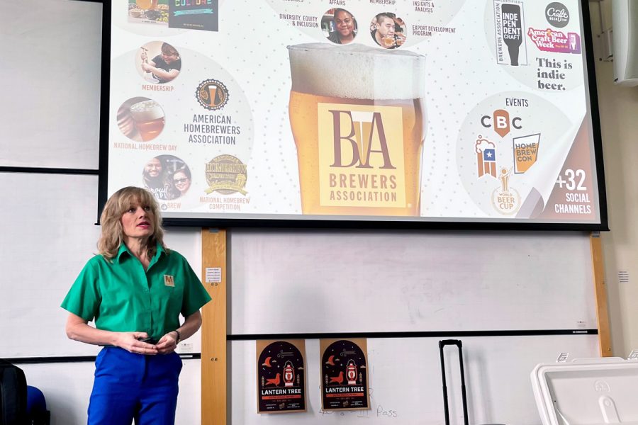 lotte peplow beer ambassador presenting on craft beer